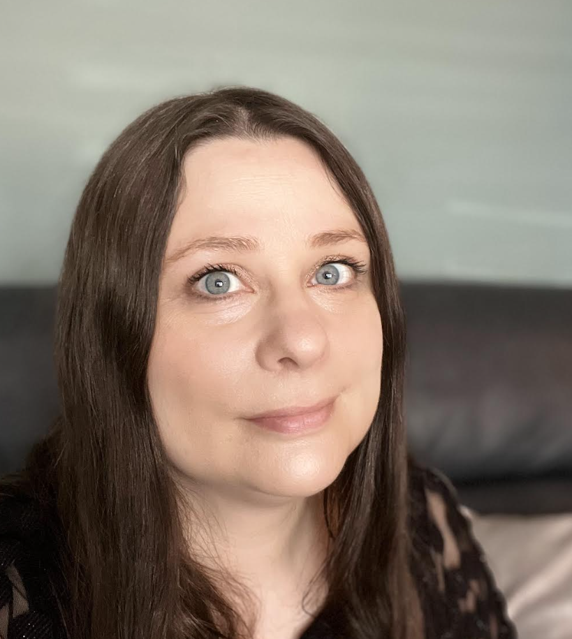 THIS MONTH’S SPOTLIGHT: BECKY ROBINSON